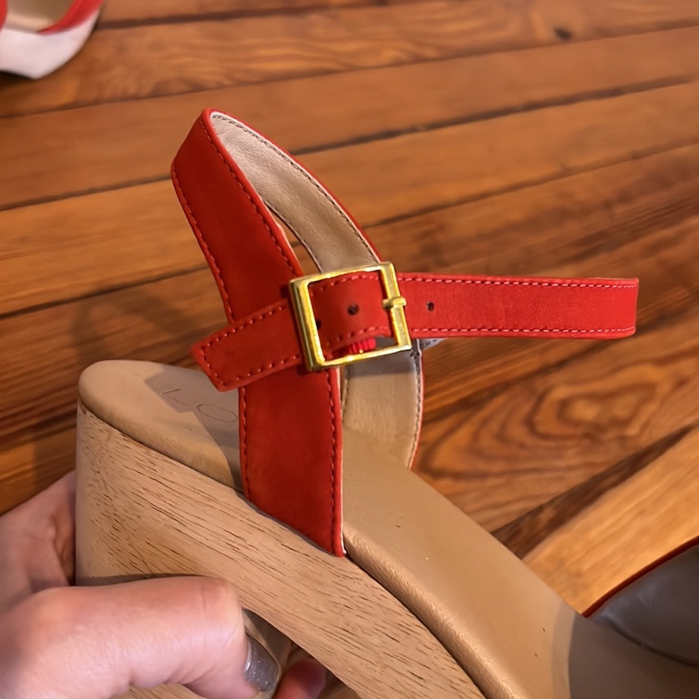 LOFT Clogs - Picture 7 of 10
